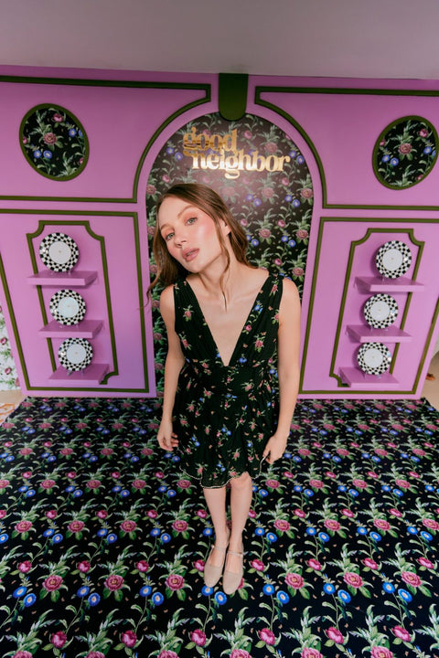 THE BLACK DRESS