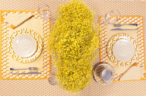 HONEYCOMB DINNER PLATES